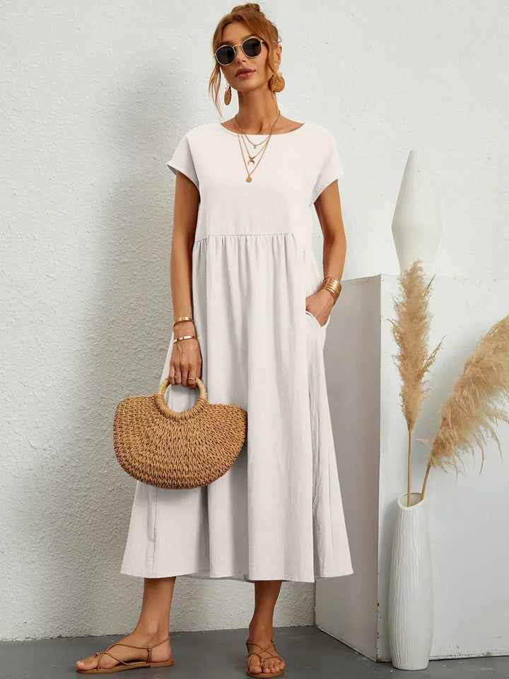 Lora | A midi dress with timeless elegance