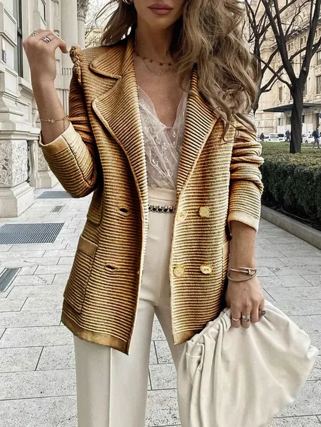 Elegancka marynarka damska z podwójnym zapięciem na guziki